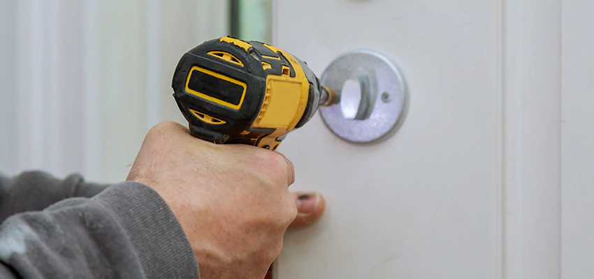 Street Locksmith For Smart Lock Repair in Elmwood Park, IL